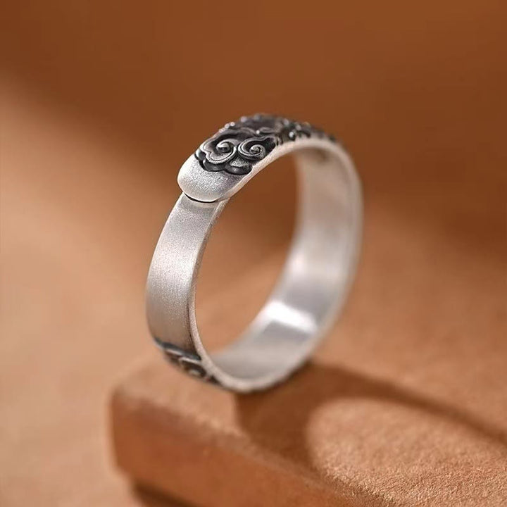 Bague porte-bonheur vintage avec Buddha Stones et motif de nuages propices