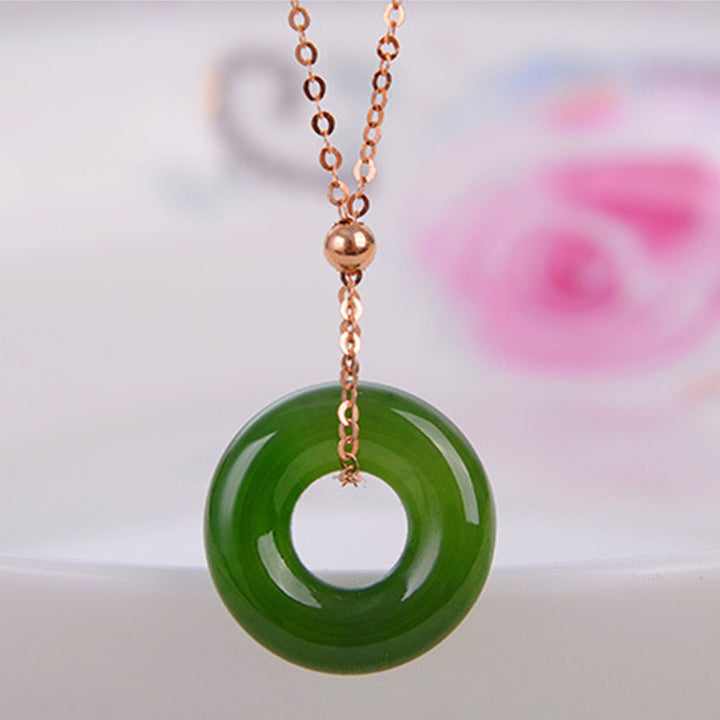 Collier pendentif de guérison en or 14 carats avec jade cyan rond