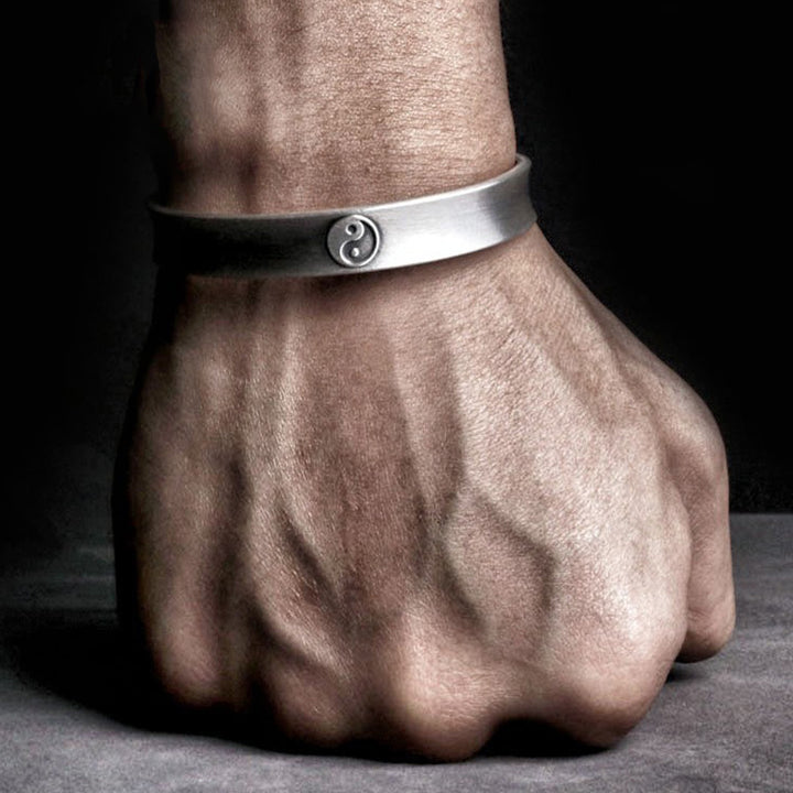 Bracelet d'équilibre et d'harmonie en argent sterling 999 Buddha Stones et nuages auspicieux Yin Yang