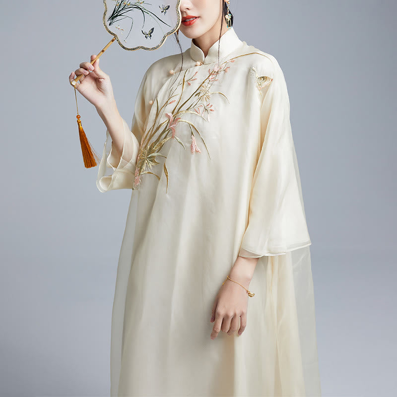 Robe qipao vintage en soie de Buddha Stones 100 % 6 momme avec broderie de fleurs et de papillons pour femme