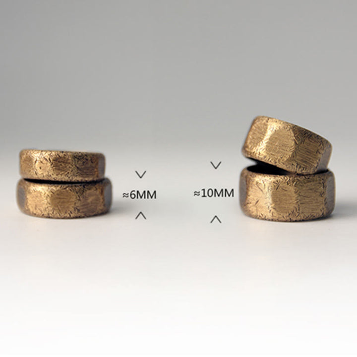 Bague de richesse tibétaine en cuivre et laiton givré au design simple