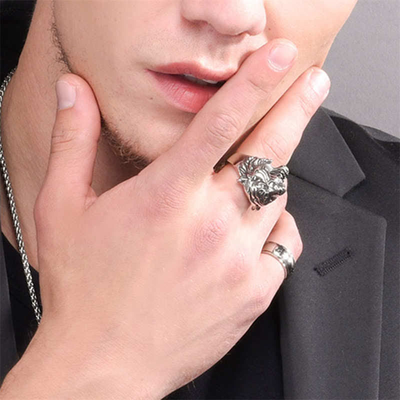 Bague de motard punk rock calme et équilibrée en acier titane avec tête de tigre pour homme