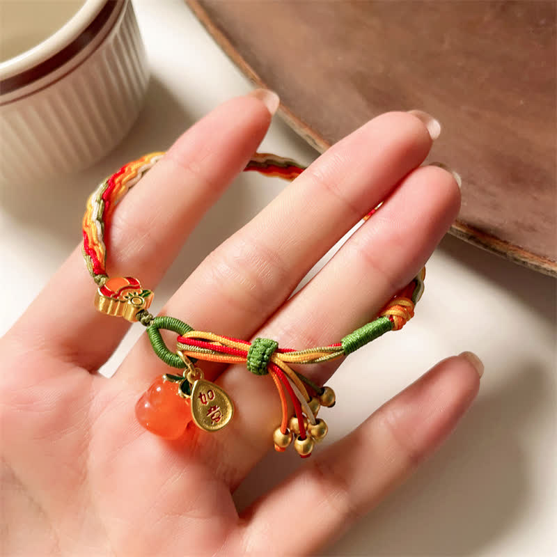 Bracelet tressé en corde avec nœud de force et de réincarnation en agate rouge et Buddha Stones