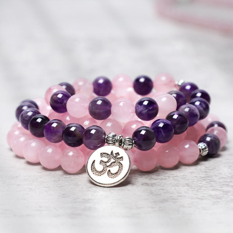Bracelet Mala en perles de quartz rose et améthyste naturelles avec pendentif lotus Buddha Stones - Pendentif Om - image 4
