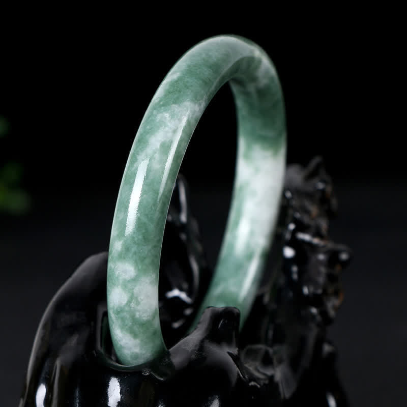 Bracelet jonc en jade naturel Buddha Stones pour la chance et l'abondance