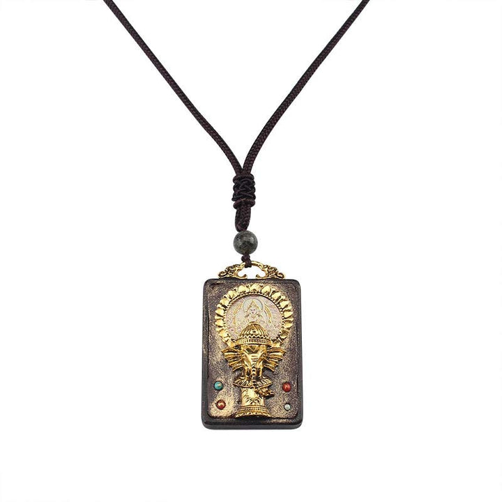 Collier avec pendentif en corde représentant un éléphant en bois d'ébène, dieu de la fortune et de la bénédiction du Bouddha