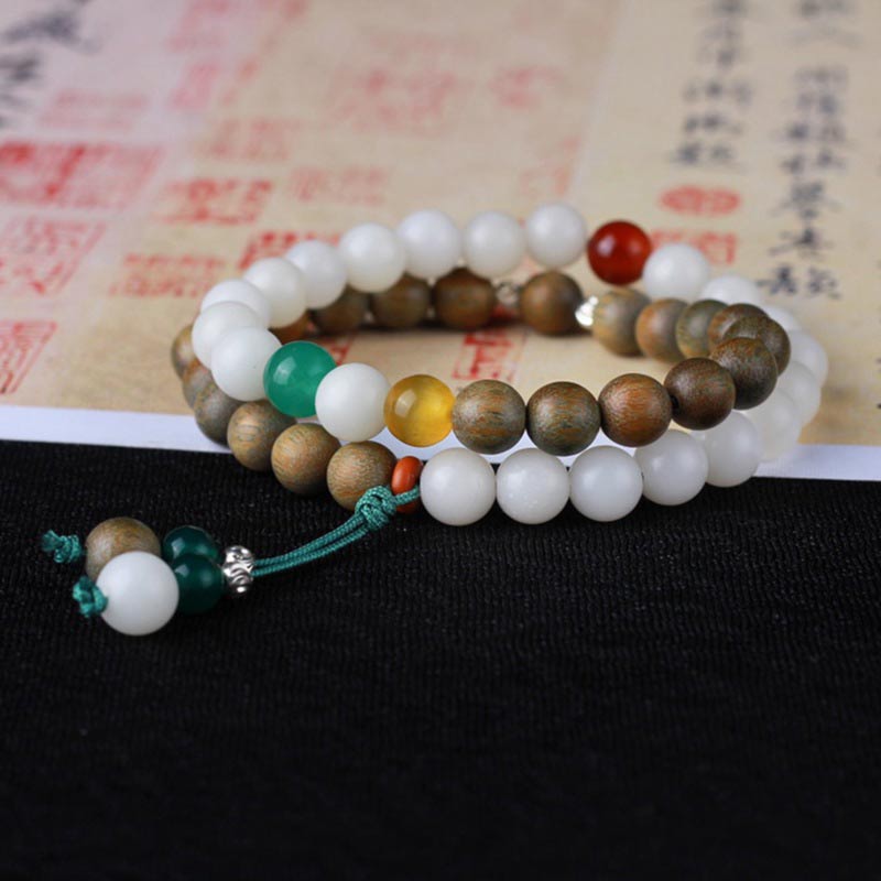 Bracelet de réveil porte-bonheur en bois de santal vert et graines de Bodhi