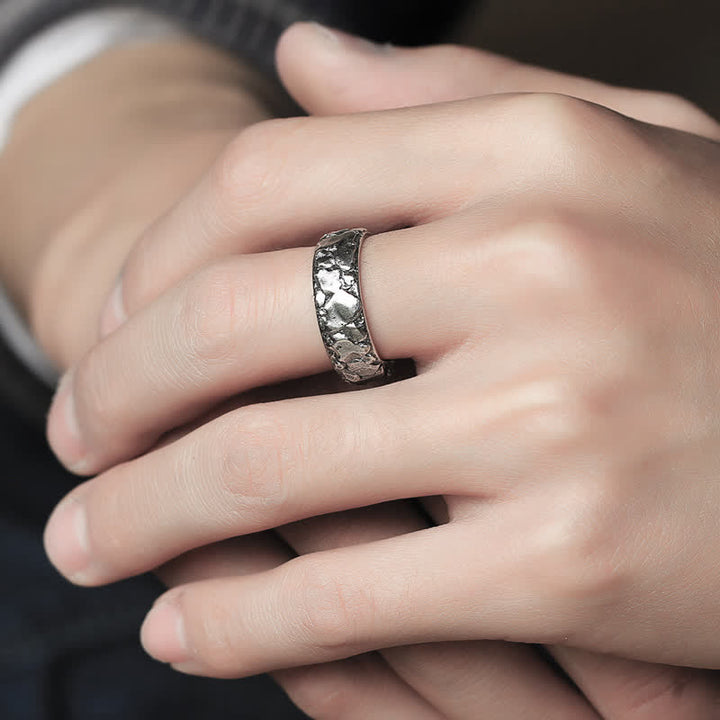 Bague en cuivre avec motif de roche et Buddha Stones