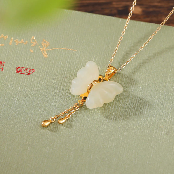 Collier pendentif bénédiction papillon en jade blanc Hetian plaqué or en argent sterling 925 Buddha Stones