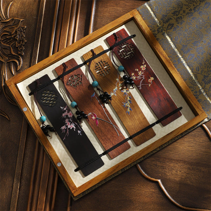 Lot de 4 marque-pages en bois avec Buddha Stones , orchidée, prunier, bambou, chrysanthème, masque d'opéra de Pékin, avec boîte cadeau