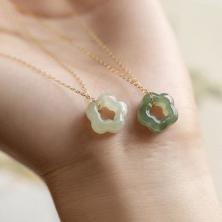 Collier pendentif porte-bonheur en jade cyan Hetian délicat avec Buddha Stones