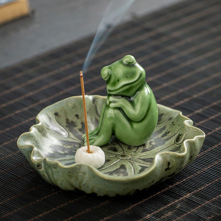 Brûleur d'encens en céramique avec motif de grenouille et de méditation en forme de Buddha Stones