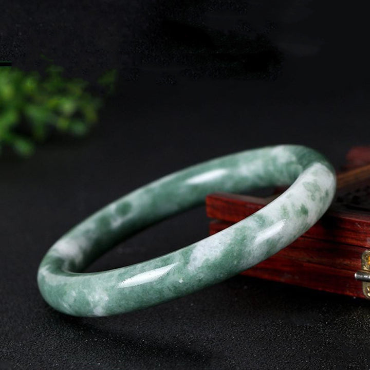 Bracelet jonc en jade naturel Buddha Stones pour la chance et l'abondance