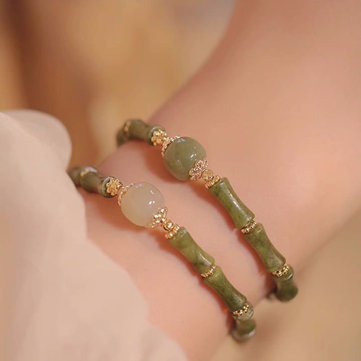 Bracelet porte-bonheur en jade Hetian péridot plaqué cuivre 14 carats avec Buddha Stones et motif bambou