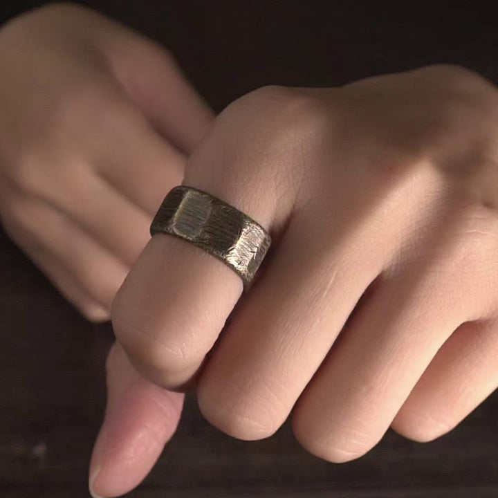 Bague de richesse tibétaine en cuivre et laiton givré au design simple - image 13