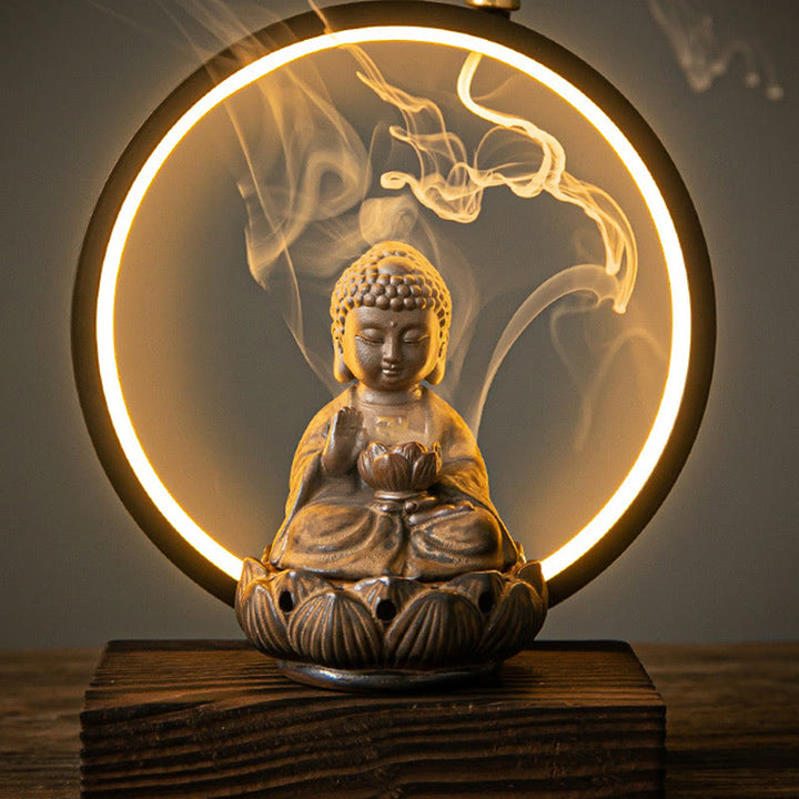 Buddha Stones Bouddha Lotus Fontaine à fumée à refoulement Brûleur d'encens de bénédiction en céramique avec décoration lumineuse