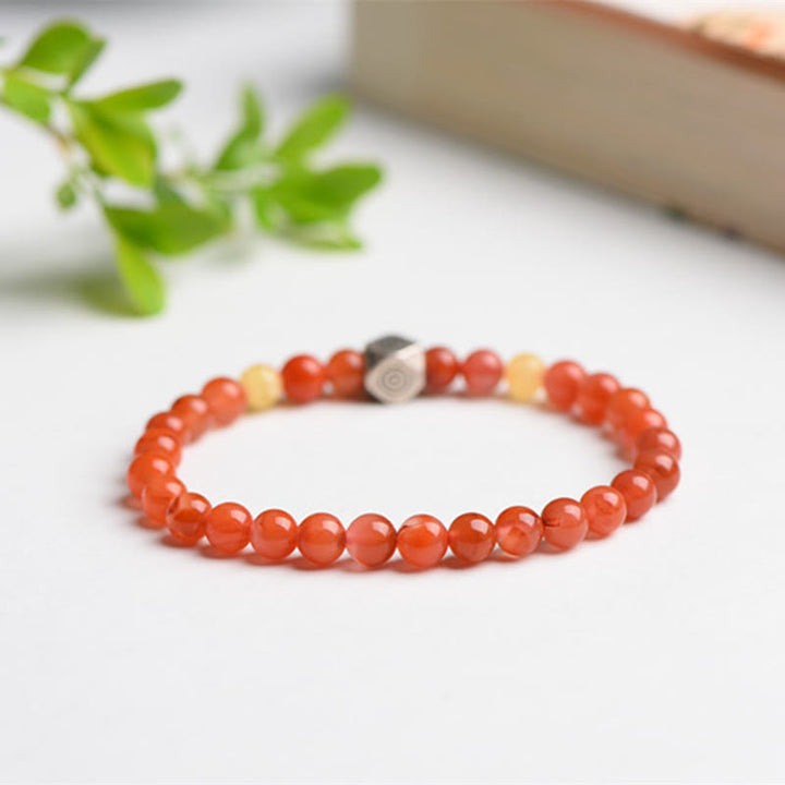 Bracelet d'acceptation de soi en agate rouge et ambre avec amulette du zodiaque chinois en argent sterling 925 de Buddha Stones