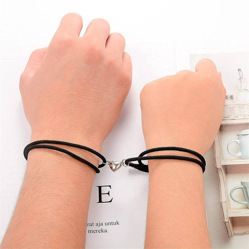 Lot de 2 bracelets magnétiques pour couple