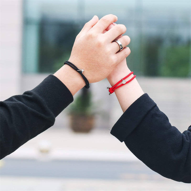 Lot de 2 bracelets magnétiques pour couple