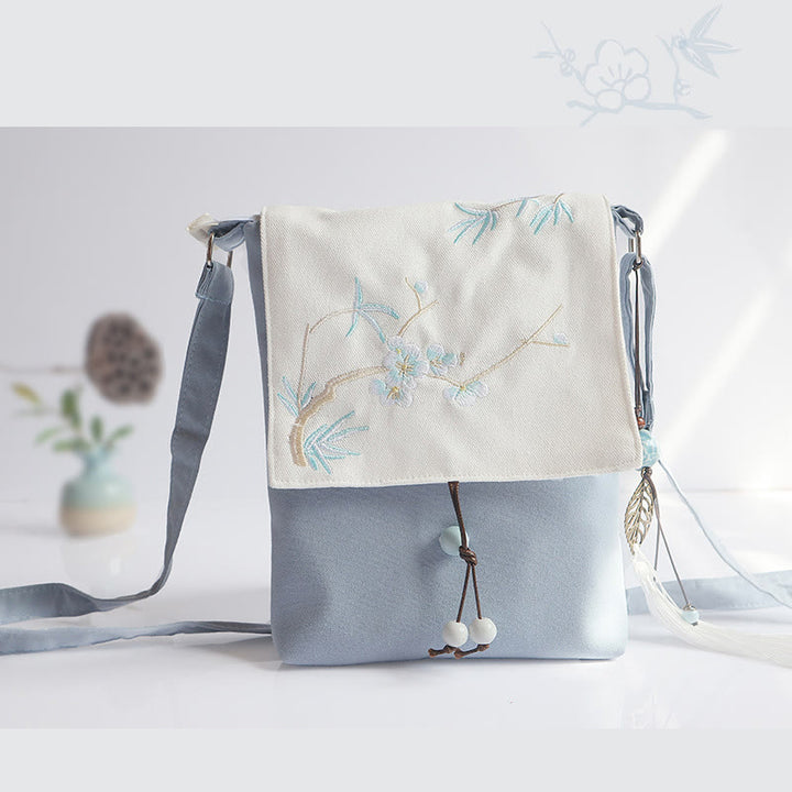 Sac à bandoulière en toile brodé à la main avec des Buddha Stones et des fleurs de prunier