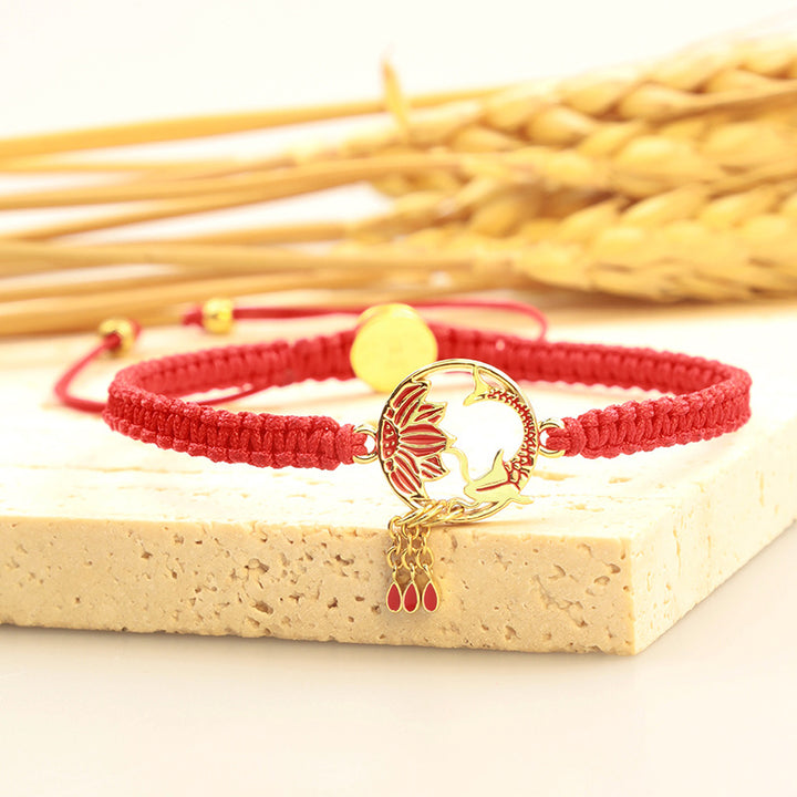 Bracelet tibétain en fil rouge porte-bonheur fait main avec Buddha Stones et poisson koi