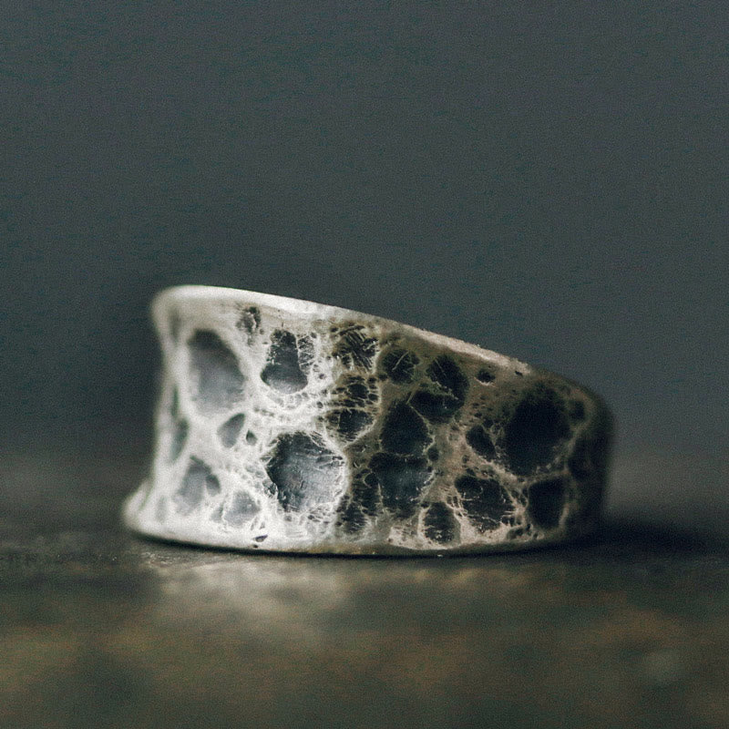 Bague de protection en argent sterling 925 Buddha Stones et texture bosselée - Argent sterling 925 - image 0