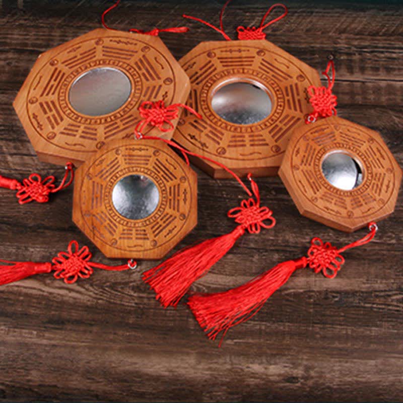 Carte Feng Shui Bagua Pièces de monnaie des cinq empereurs en bois de pêche Nœud chinois Carte énergétique d'équilibre Miroir