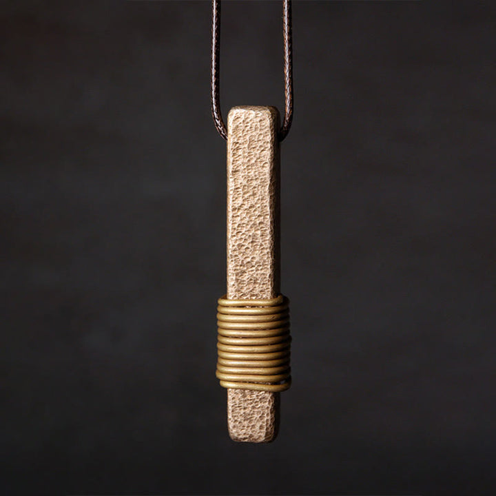 Collier pendentif en cuivre avec Buddha Stones au design texturé vintage