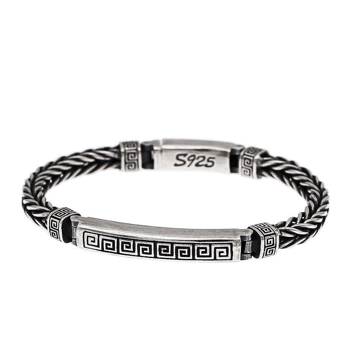Bracelet porte-bonheur gravé avec motif svastika