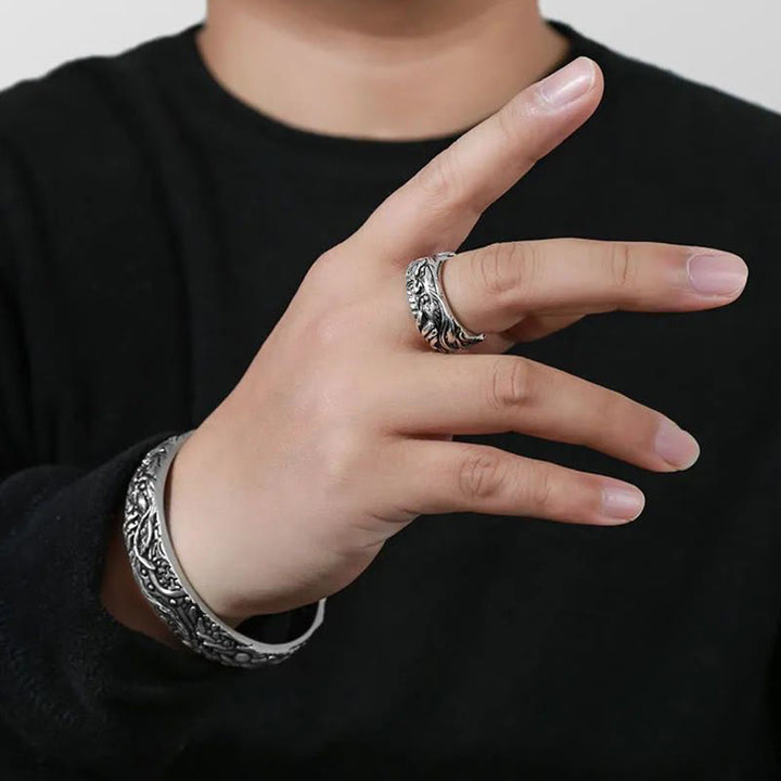 Bague de richesse avec amulette de nuages de bon augure Guan Gong