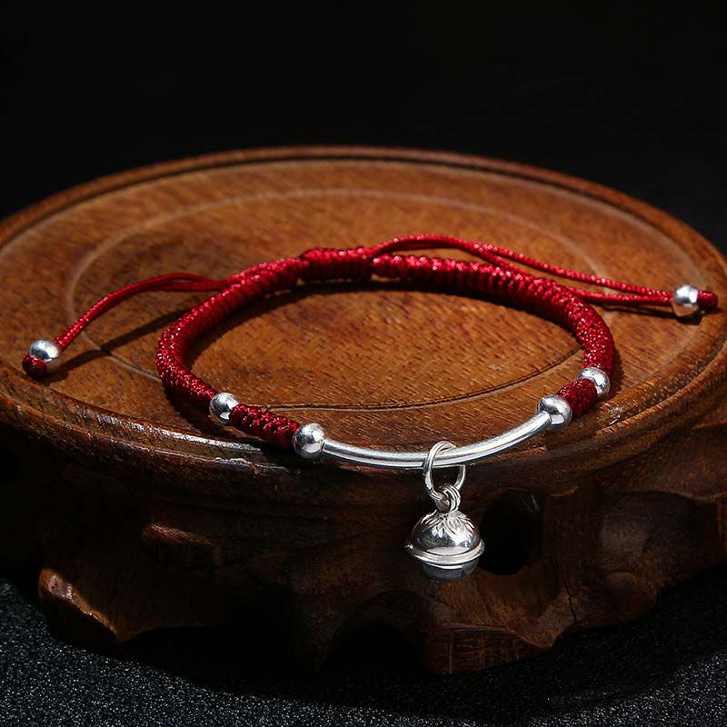 Bracelet Feng Shui porte-bonheur avec clochette rouge et Buddha Stones