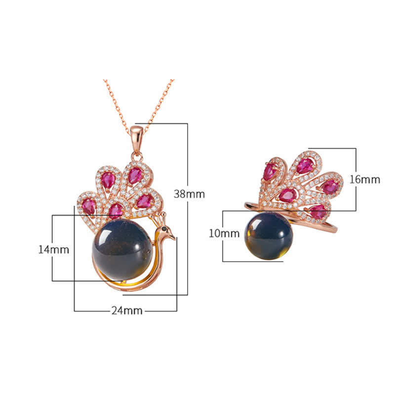 Collier pendentif et bague en ambre avec symbole de la fortune et de l'amour