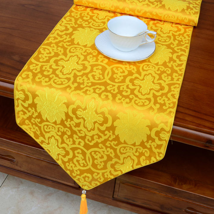 Chemin de table Jacquard à pompons avec motif de dragon Vajra et de fleurs d'autel de prière, symboles de bon augure tibétains