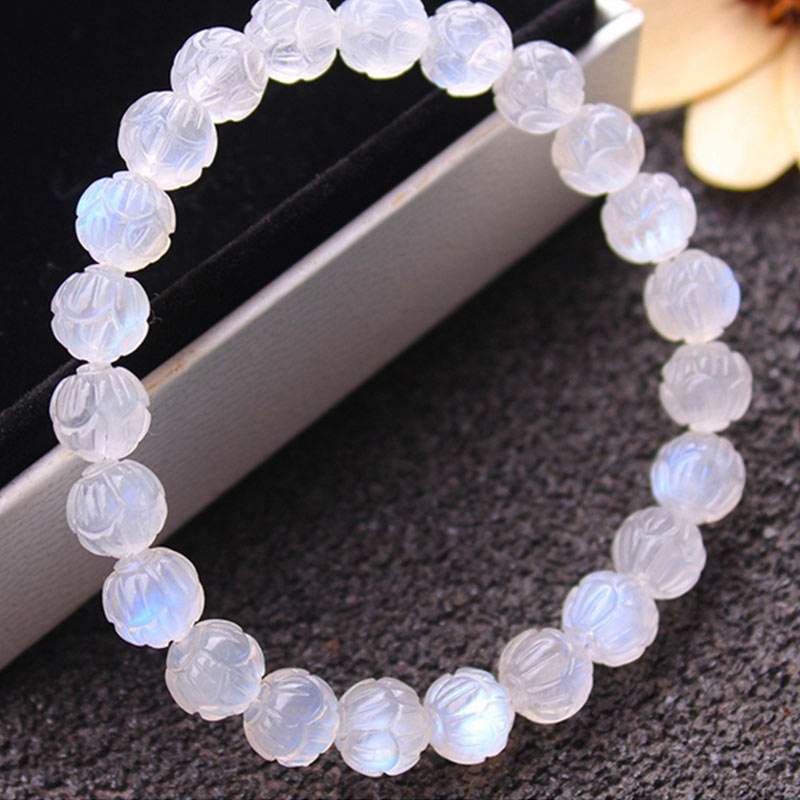 Bracelet Lotus Love en pierre de lune naturelle de Buddha Stones