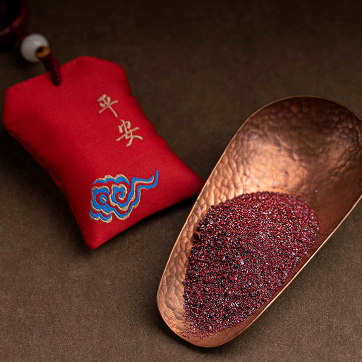 Buddha Stones tibétaines à petites feuilles de bois de santal rouge, lotus, cinabre, sachet de protection, pompon, décoration à suspendre pour voiture