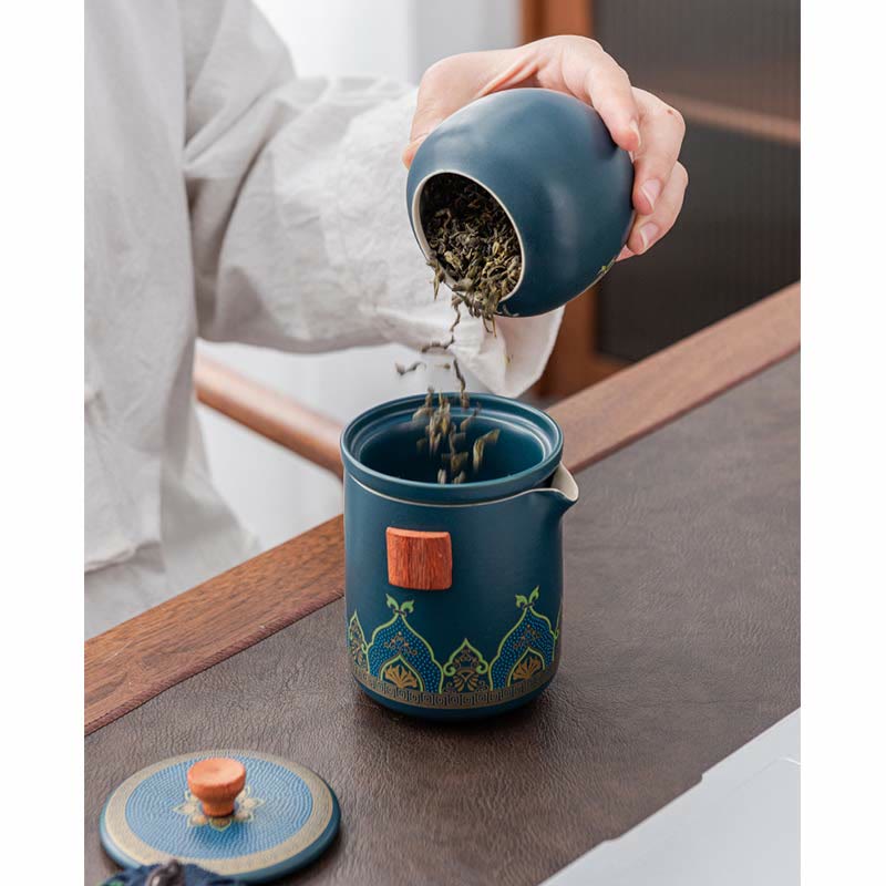Théière chinoise Gongfu en céramique avec Buddha Stones