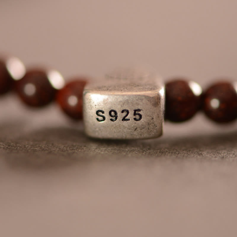 Bracelet triple tour en argent Buddha Stones 925 avec petites feuilles indiennes en bois de santal rouge et protection du caractère Fu
