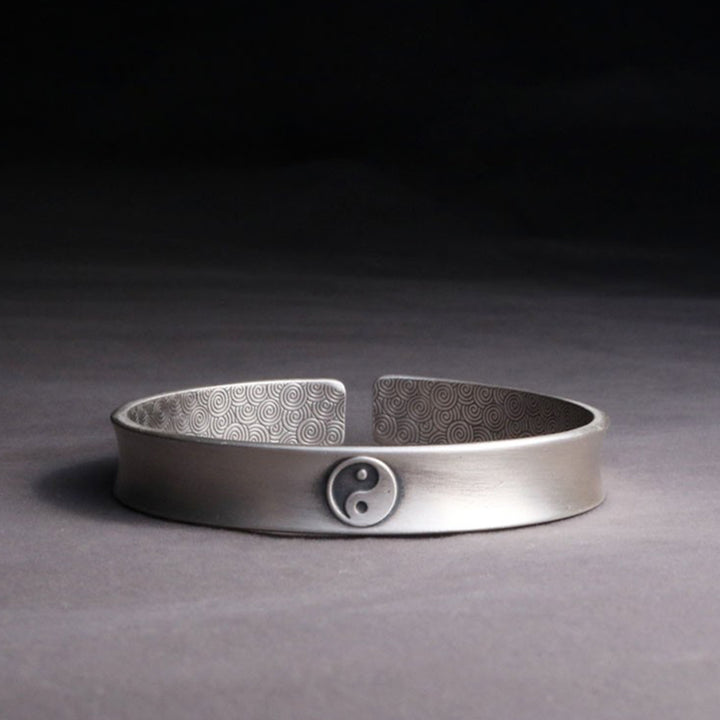 Bracelet d'équilibre et d'harmonie en argent sterling 999 Buddha Stones et nuages auspicieux Yin Yang