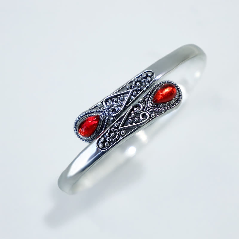 Bracelet manchette de guérison en forme de goutte d'eau avec Buddha Stones et zircon