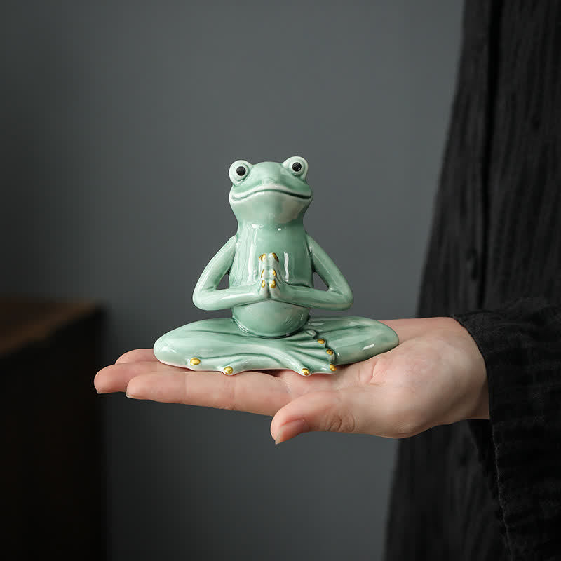 Statue décorative en céramique représentant une grenouille zen en méditation - image 0