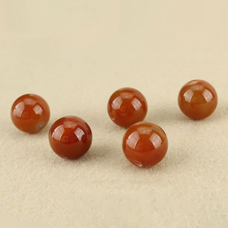 Collier pendentif en cuir avec perles de rocaille Bodhi vertes et Buddha Stones en agate rouge et aventurine verte