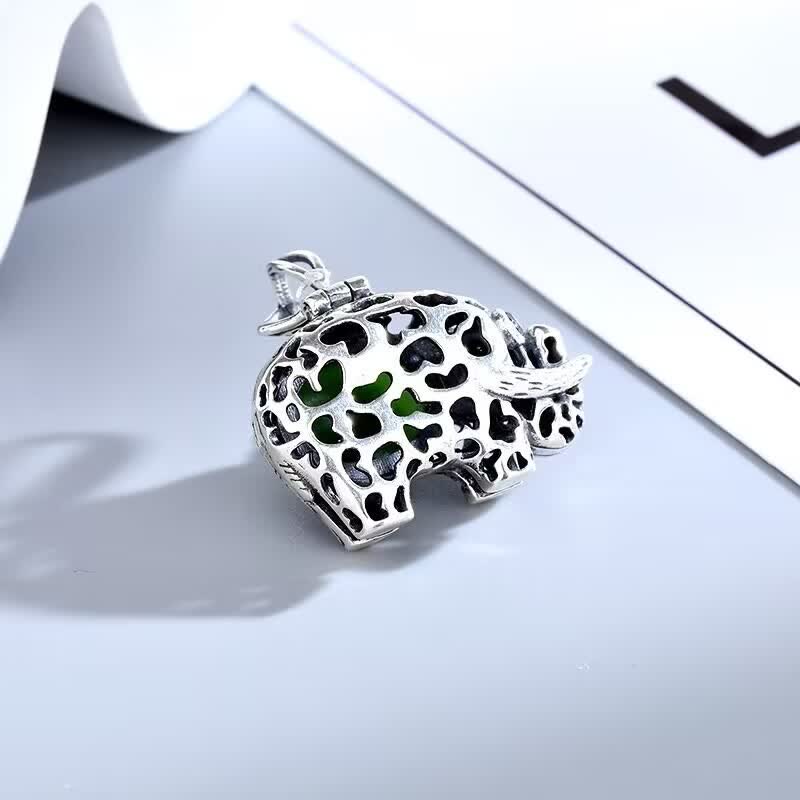 Collier avec pendentif en argent sterling 925 et jade cyan Hetian en forme d'éléphant