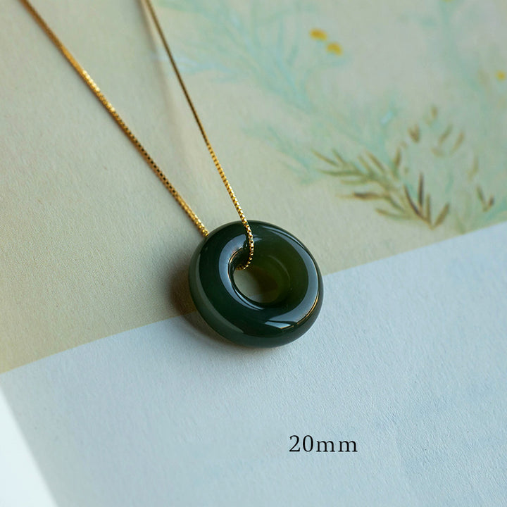 Collier pendentif en jade rond naturel Buddha Stones et boucle de paix, porte-bonheur et abondance