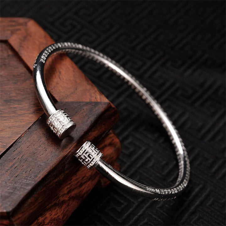 Bracelet jonc en cuivre blanc avec motif svastika gravé du Sutra du cœur