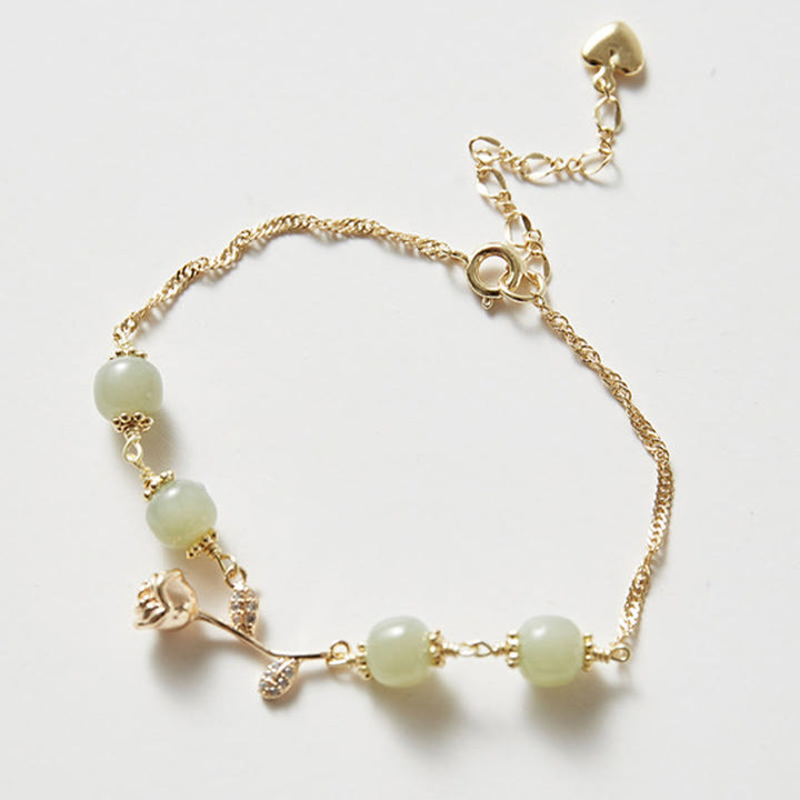 Bracelet porte-bonheur en jade Hetian plaqué or 14 carats avec Buddha Stones et fleur de rose dorée