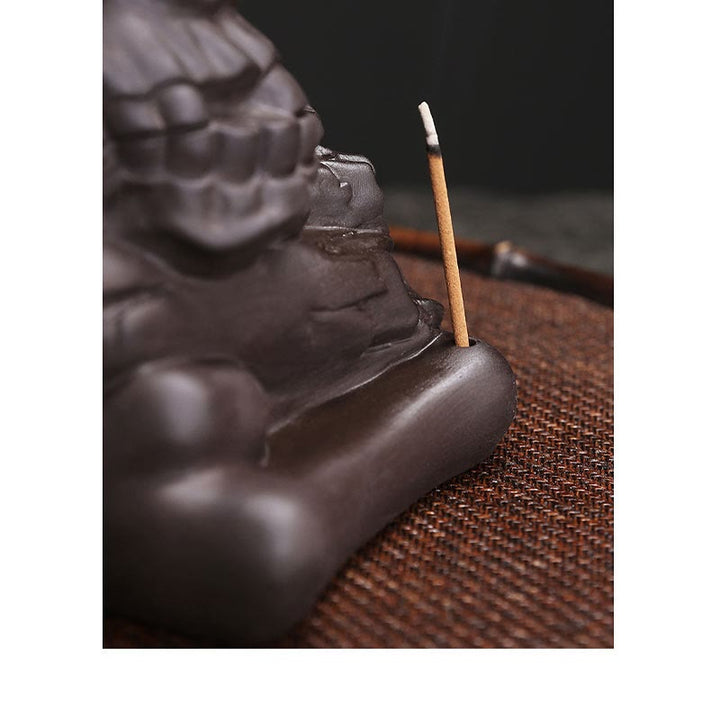 Brûleur d'encens de guérison en argile violette avec tête de mort en Buddha Stones pour Halloween