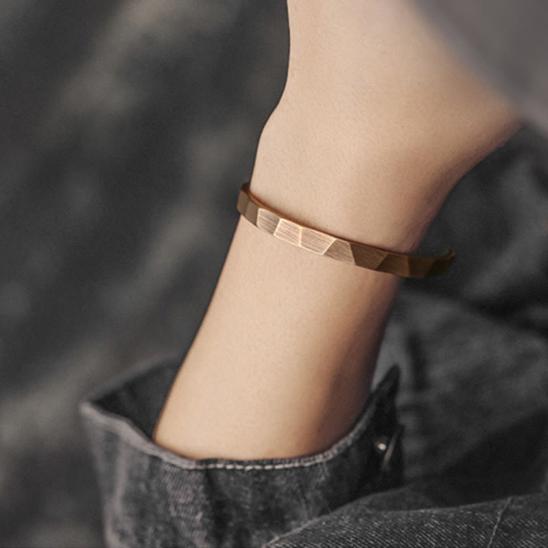 Bracelet manchette ajustable en cuivre au design rustique vintage