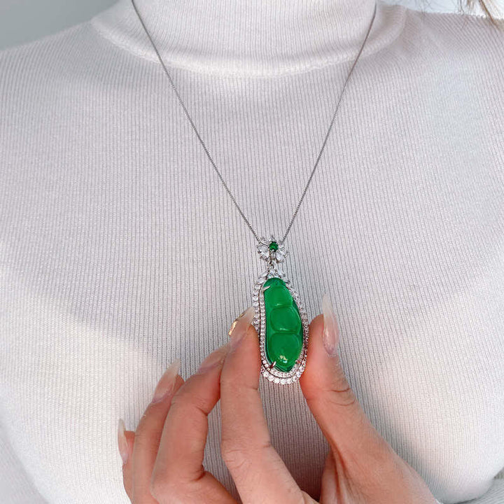 Collier pendentif porte-bonheur en jade cyan Fortune Bean