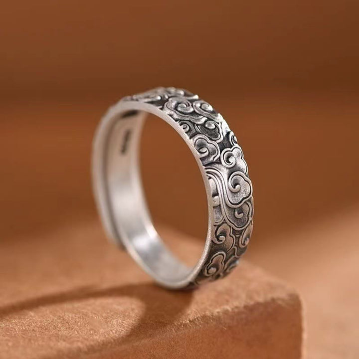 Bague porte-bonheur vintage avec Buddha Stones et motif de nuages propices