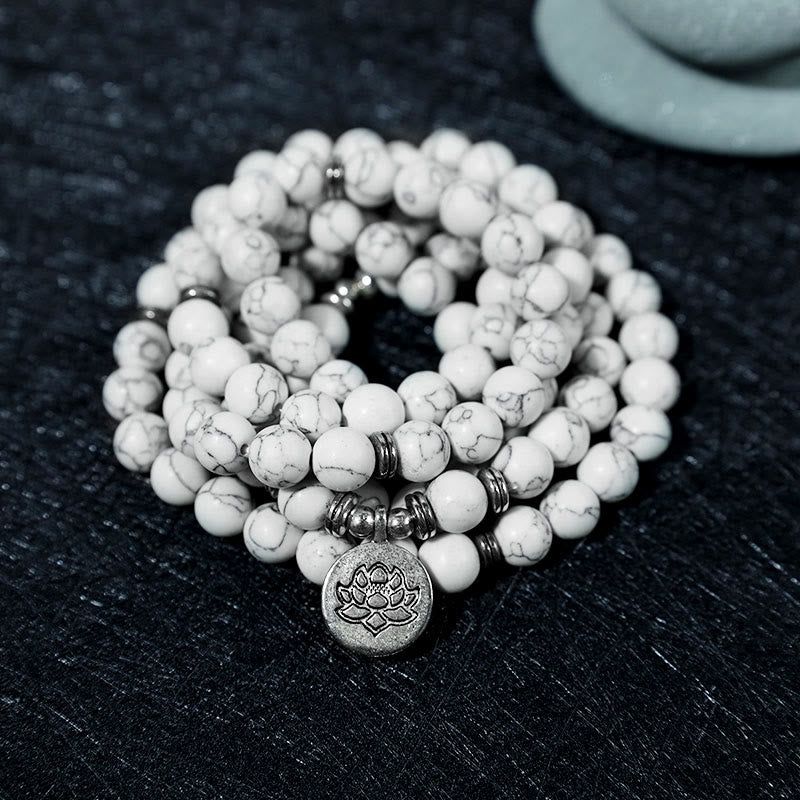 Bracelet Mala de guérison en Buddha Stones et lotus blanc turquoise